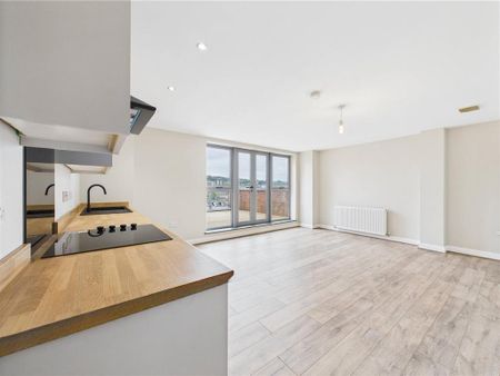 Studio to rent - Photo 2