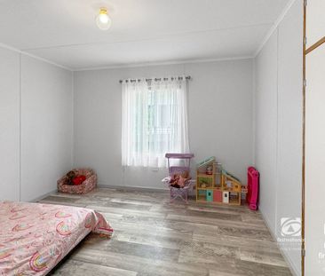 LOCATED IN THE HEART OF LAKE TYERS BEACH - Photo 2