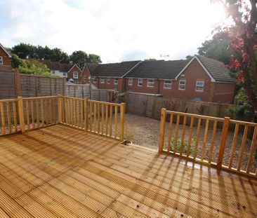 3 bedroom semi-detached house to rent - Photo 3