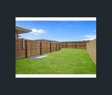 2/66 Woodlands Drive, Southside, Qld 4570 - Photo 5