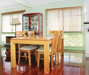 High-set Family Home - Photo 2