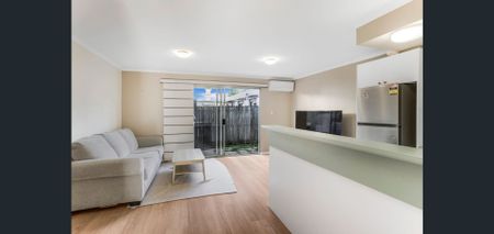 Furnished Townhouse in the Heart of Maroochydore - Rent Will Be $620 Per Week until December 2025 - Photo 4
