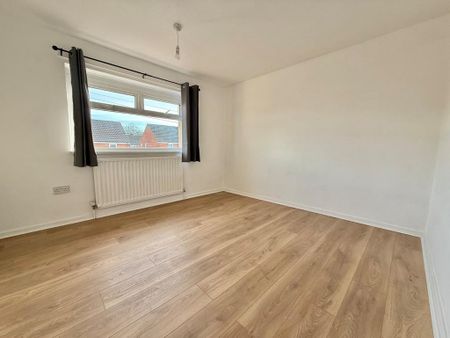 3 bedroom terraced house to rent - Photo 4