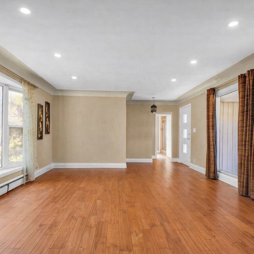 For Lease - 76 Ridge Drive, Oakville, Ontario - Photo 1