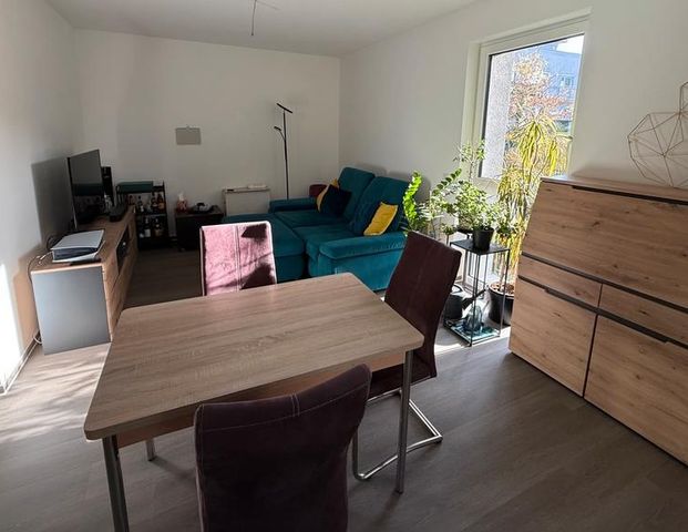 Moderne 3 Raum Wohnung mit Balkon - Foto 1