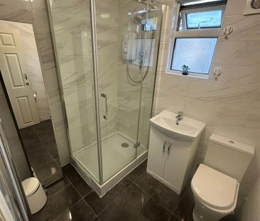 5 bedroom flat share to rent - Photo 6