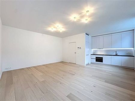 Appartement te huur - Foto 2
