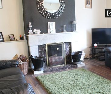 Room in shared apartment for rent in Walkinstown, Dublin - Photo 3