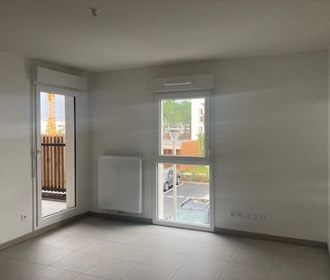 Location Appartement 2 pièces 43m² - Photo 6