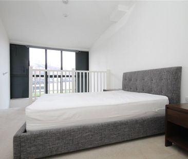 Durnsford Road, London, SW19 8LH - Photo 4