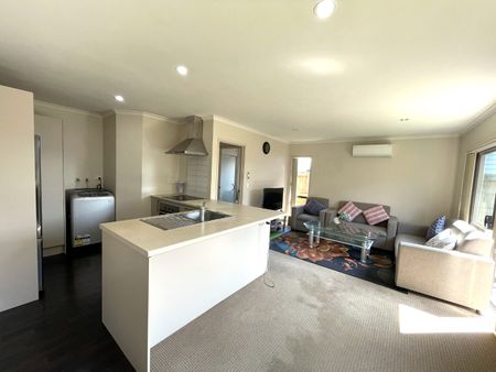 210F Shirley Road, Papatoetoe, Auckland - Photo 2