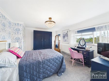 3 bedroom terraced house to rent - Photo 5