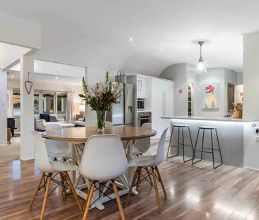 Large Family Home In Manly - Photo 4