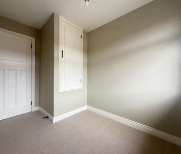 51 Victoria Drive, - Photo 1