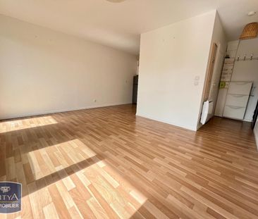 Location Appartement 1 pièce 25m² ST CYR L ECOLE 78210 - Photo 2