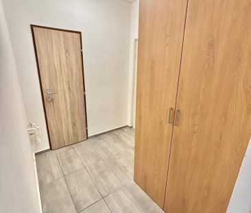 Pronájem bytu 1+kk 32 m2 - Fotografie 5