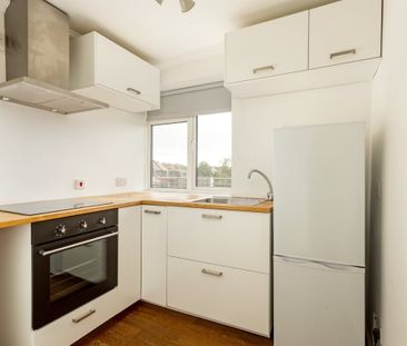 2 bedroom apartment to rent - Photo 5