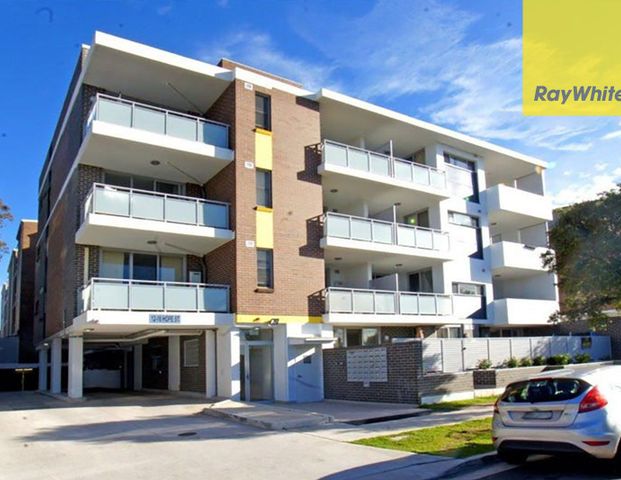 Modern Two-Bedroom Apartment in the Heart of Rosehill - Photo 1