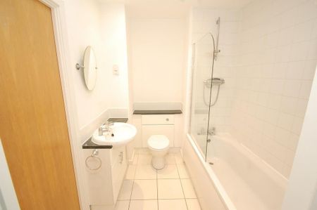 2 bedroom apartment to rent - Photo 3