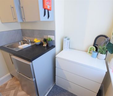 Carholme Road - Studio 2 - AVAILABLE NOW - Photo 5