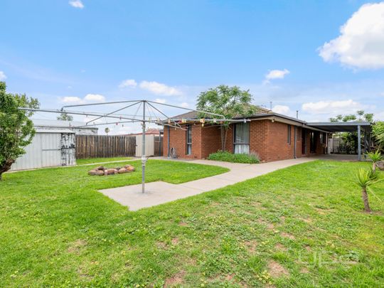 Affordable Comfort in Prime Location! - Photo 1