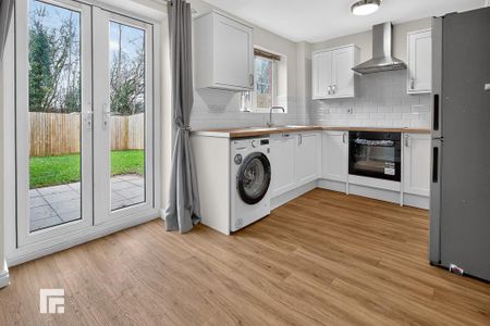 3 bedroom semi-detached house to rent - Photo 3