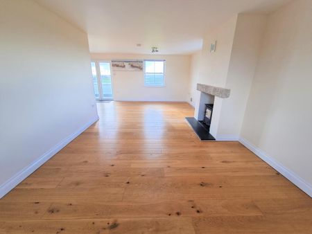 4 bedroom detached house to rent - Photo 4