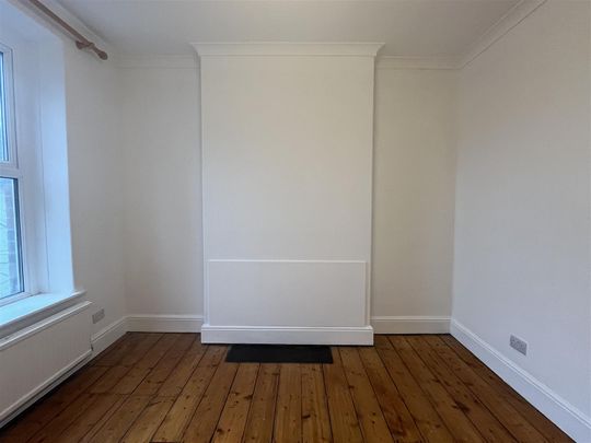 Station Road, Penarth, Vale of Glamorgan - Photo 1