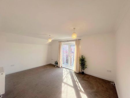 2 bedroom flat to rent - Photo 2