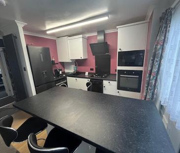 2 bedroom terraced house to rent - Photo 6