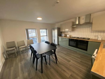 6 bedroom flat to rent - Photo 5