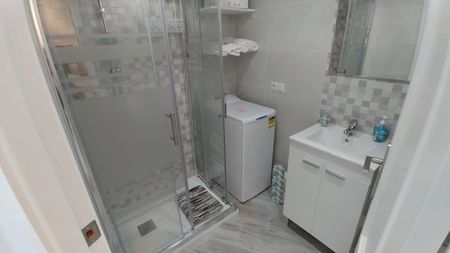 Piso En alquiler Paseo Marítimo Rey de España 32, Zona Puerto Deportivo, Fuengirola - Photo 3