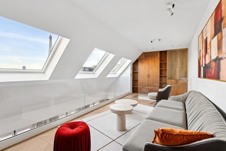 Location Appartement 7 pièces Meublé 236m² PARIS 16ème - Photo 2