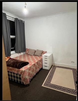 Room in a Shared House, Monega Road, E7 - Photo 1