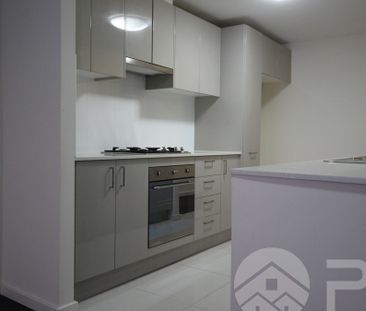 Modern Spacious 2 Bedrooms + Study Apartment In Prime Location Avai... - Photo 4