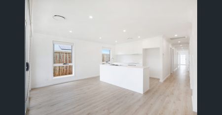 Perfectly Positioned Duplex - Photo 4