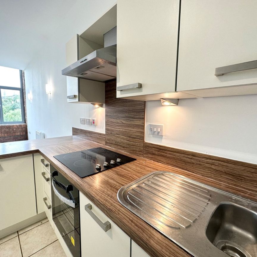 3 bedroom apartment to rent - Photo 1