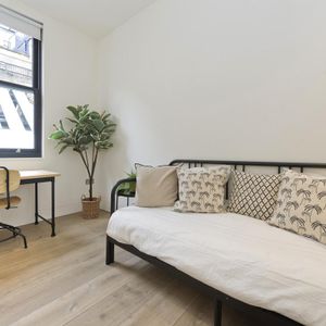 2 bedroom flat in 83 Great Titchfield Street - Photo 3