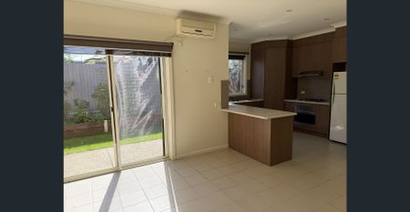 Lovely Unit Surrounded By Park Lands! - Photo 3