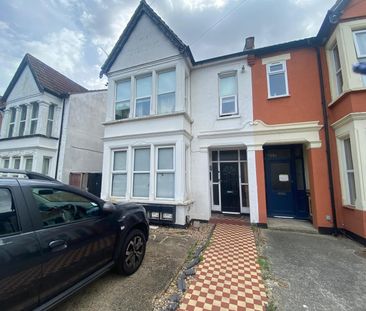 Westcliff On Sea, Essex, SS0 - Photo 3