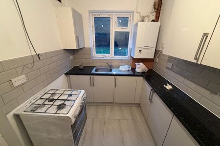 Heythrop Grove - Photo 3