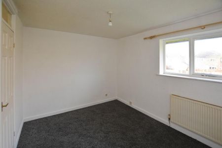 2 bedroom townhouse to rent - Photo 3