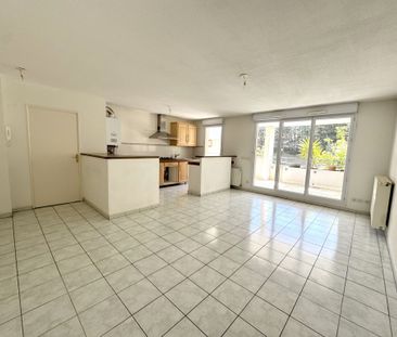 Location Appartement 2 pièces 50m² ROQUEFORT 13830 - Photo 2