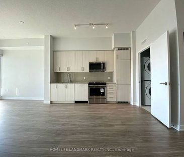 Burnhamthorpe/Parkside Village-Spacious Modern 1Bdrm+Den 1Bath&Parking - Photo 3