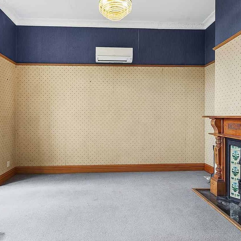 Walk to city with fantastic seaview - Photo 1