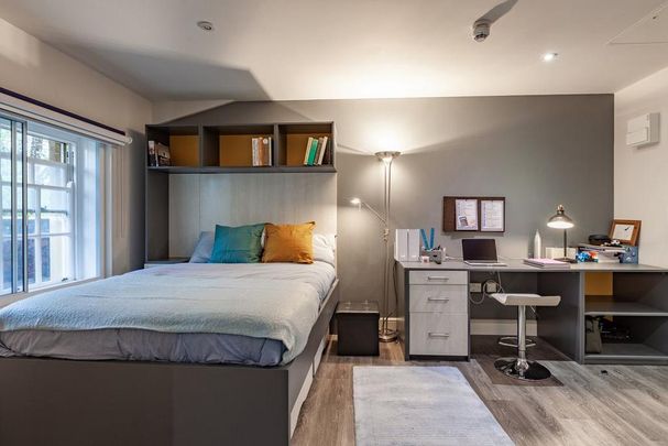 Studio to rent - Photo 1