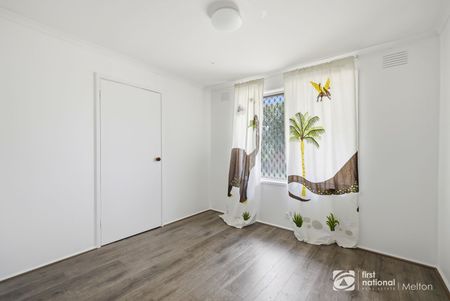 Charming 3-Bedroom Home in Central Melton - Photo 3