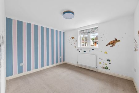 4 bedroom detached house to rent - Photo 4