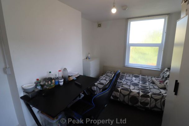 En-suite room available - Albert Road, Southend-on-Sea - Photo 1