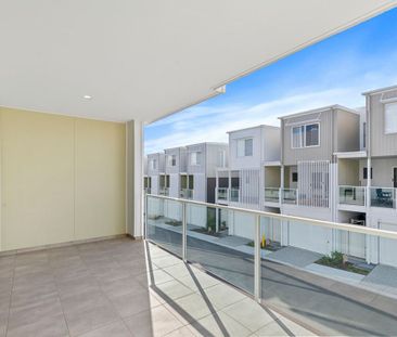 Brand New 4-Bedroom Three-Level Townhouse in Citrine Rochedale - Photo 5